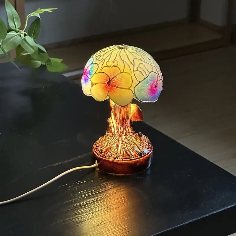 Boho-Chic-Lampe mit Pilz- und Blumenmotiv